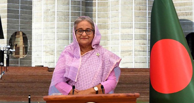 হঠাৎ রাজনৈতিক কার্যালয়ে নেতাকর্মীদের উদ্দেশে প্রধানমন্ত্রীর ভিডিও কল