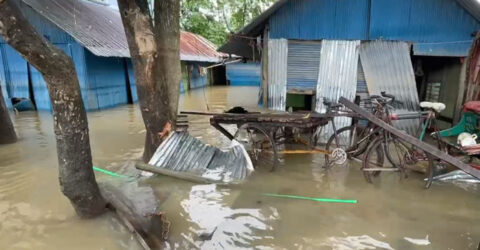 বন্যায় মৃতের সংখ্যা বেড়ে ৫৪